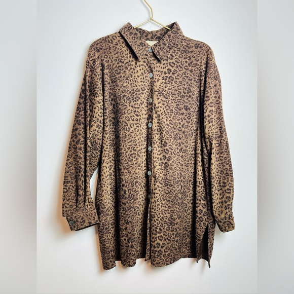 Vintage 90s Kathy Che leopard blouse button down tunic top - Picture 1 of 11